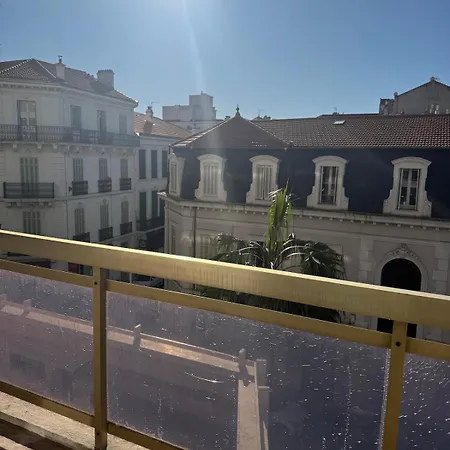 Location, Terrace, 2 Bedrooms Apartman