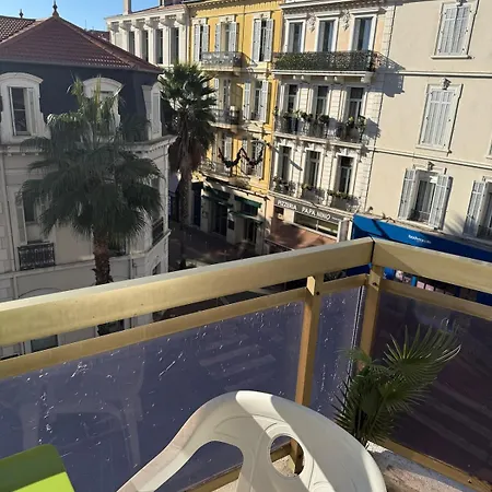 Location, Terrace, 2 Bedrooms Apartman Cannes