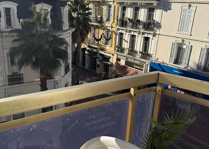 Location, Terrace, 2 Bedrooms Daire Cannes